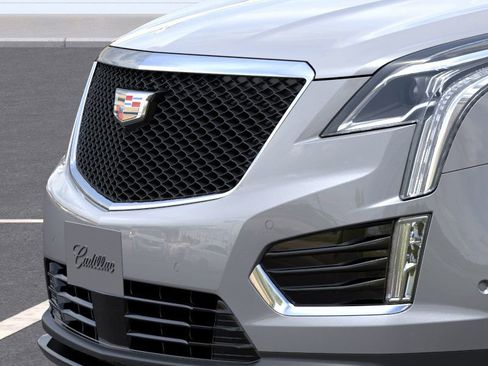 New 2026 Cadillac XT5 Sportv w/ LPO, Floor Liner Package AWD/4WD image 13