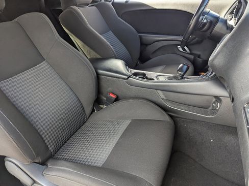 Used 2021 Dodge Challenger R/T w/ Driver Convenience Group image 11