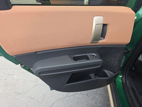 Used 2025 MINI Cooper Countryman S w/ Comfort Package Max image 14