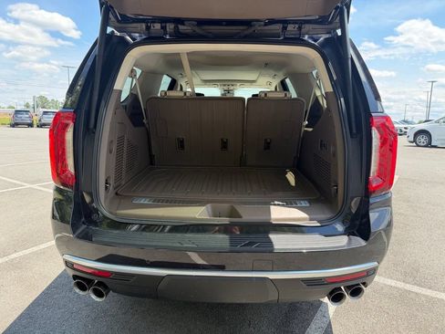 Used 2024 GMC Yukon XL Denali w/ Advanced Technology Package AWD/4WD image 34