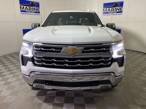 Used 2025 Chevrolet Silverado 1500 LTZ AWD/4WD image 15