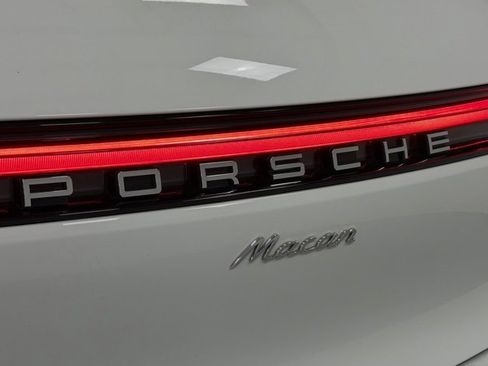 Used 2020 Porsche Macan image 7
