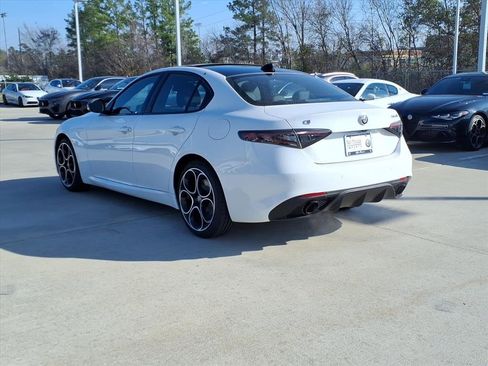 New 2026 Alfa Romeo Giulia w/ Driving Assist Package image 9