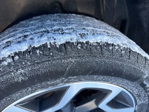 Used 2016 Subaru Crosstrek 2.0i Limited w/ Popular Package #2 image 11