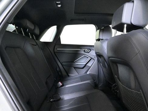 Used 2025 Audi Q3 2.0T Premium w/ Convenience Package image 17