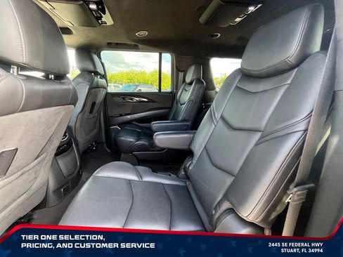 Used 2020 Cadillac Escalade ESV Platinum AWD/4WD image 12