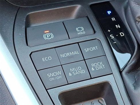 Certified 2024 Toyota RAV4 LE image 25