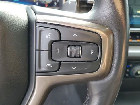 Used 2022 Chevrolet Silverado 1500 High Country w/ Technology Package image 12