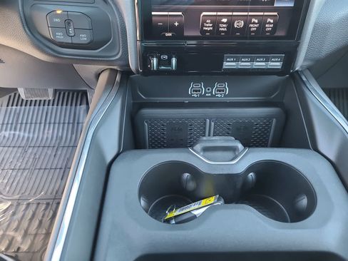 New 2025 RAM 2500 Laramie image 25