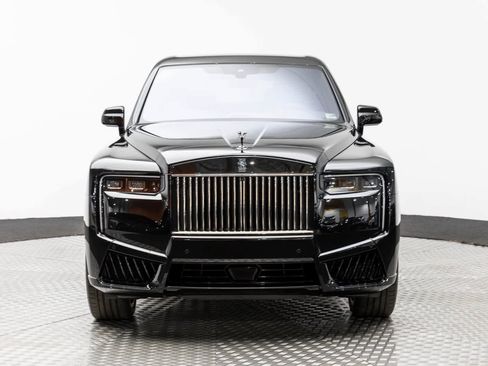 New 2026 Rolls-Royce Cullinan Black Badge image 7