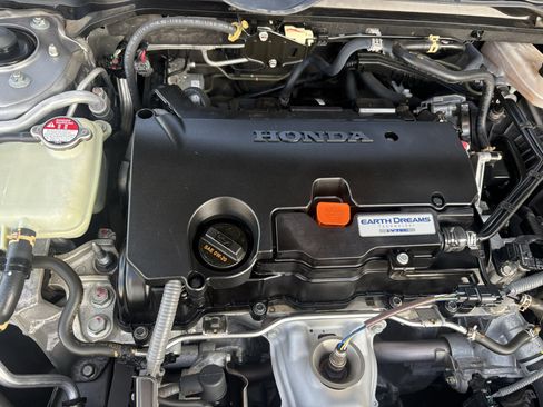Used 2020 Honda Civic Sport image 28