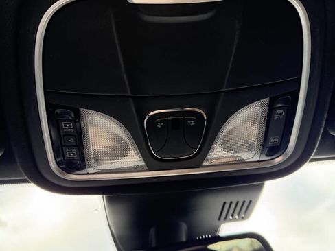 Used 2017 Chrysler 200 C w/ Premium Group image 15