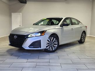 Used 2024 Nissan Altima 2.5 SV video 1