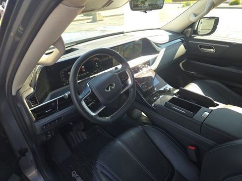 Used 2025 INFINITI QX80 Sensory AWD/4WD image 10
