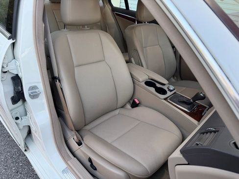 Used 2011 Mercedes-Benz C 300 Sedan image 26