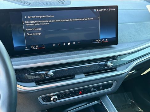 Used 2025 BMW X5 xDrive40i w/ M Sport Package image 28