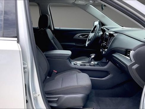 Used 2021 Chevrolet Traverse LS FWD image 7