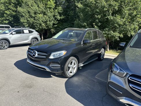 Used 2018 Mercedes-Benz GLE 350 4MATIC image 2