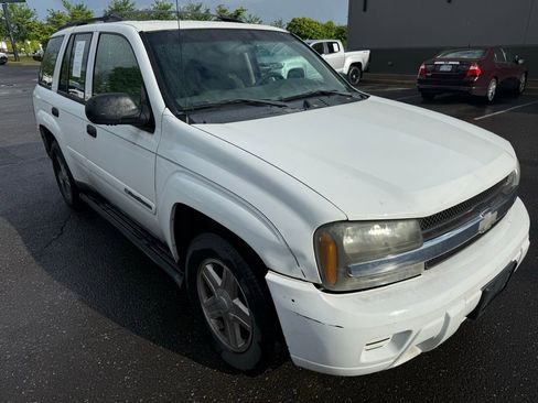 Used 2002 Chevrolet TrailBlazer LS w/ Preferred Equipment Group AWD/4WD image 7