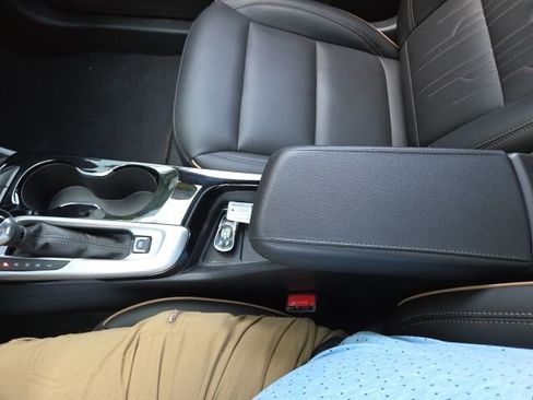 Used 2025 Buick Envista Avenir image 60