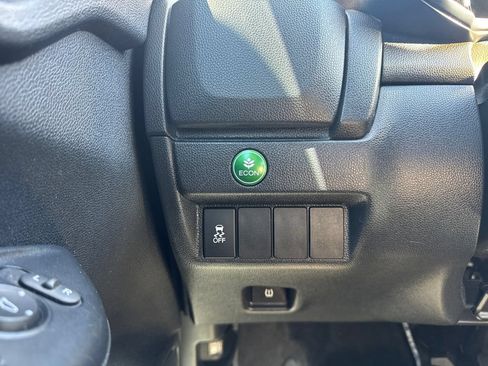Used 2020 Honda Fit LX image 39