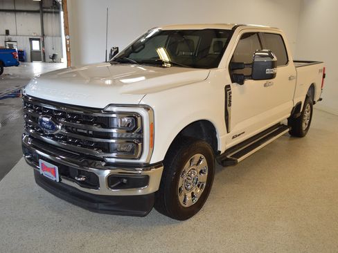 Used 2023 Ford F250 Lariat w/ Chrome Package AWD/4WD image 7