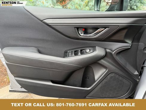 Used 2025 Subaru Outback Premium AWD/4WD image 18