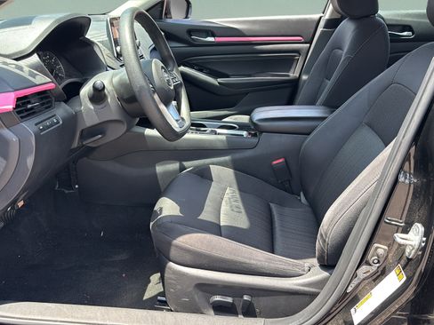 Used 2021 Nissan Altima 2.5 SV FWD image 9