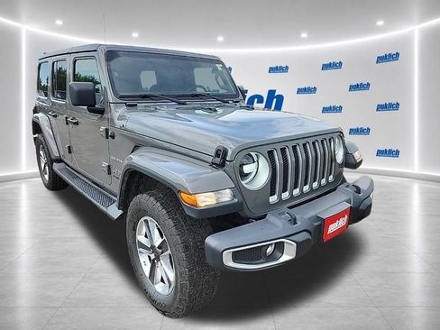 Used 2019 Jeep Wrangler Unlimited Sahara AWD/4WD image 7