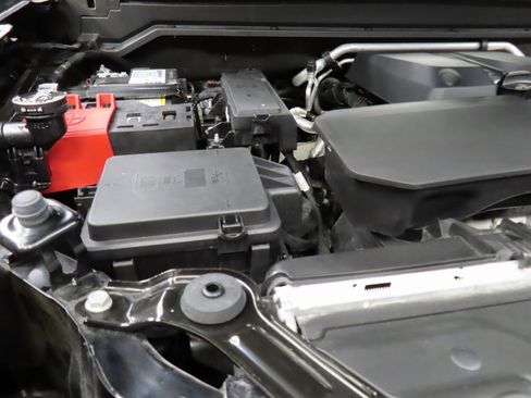 Used 2024 GMC Canyon AT4 w/ AT4 Premium Package image 24