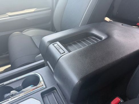 Used 2015 Toyota Tundra SR5 w/ TRD Off Road Package AWD/4WD image 10