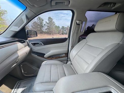 Used 2015 GMC Yukon XL Denali w/ Touring Package image 18