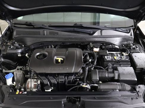 Used 2023 Kia Forte LXS w/ LXS Technology Package FWD image 19