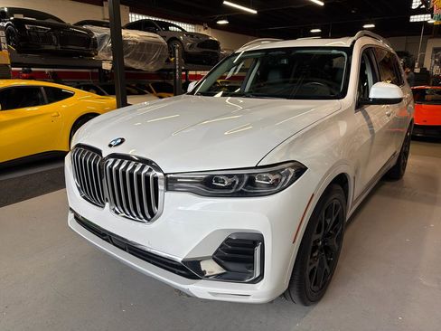 Used 2020 BMW X7 xDrive40i image 11