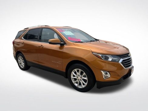 Used 2018 Chevrolet Equinox LT w/ Sun & Infotainment Package FWD image 3
