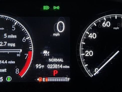 Used 2024 Honda HR-V Sport image 16