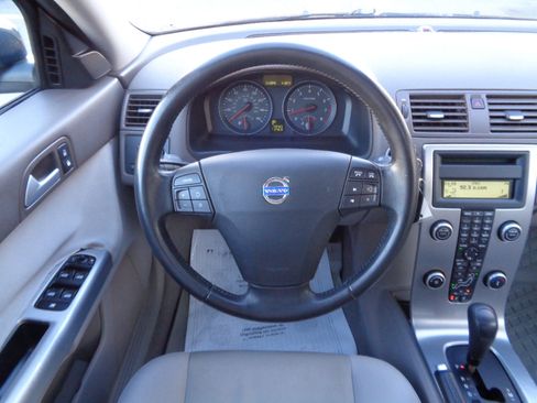 Used 2009 Volvo S40 2.4i image 31