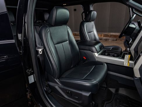 Used 2022 Ford F250 Lariat w/ Tremor Off-Road Package image 27