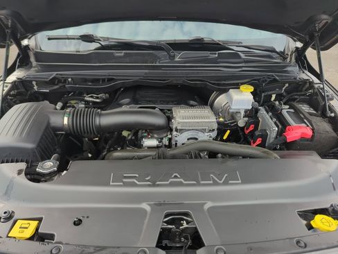 Used 2022 RAM 1500 Laramie w/ Sport Appearance Package image 14