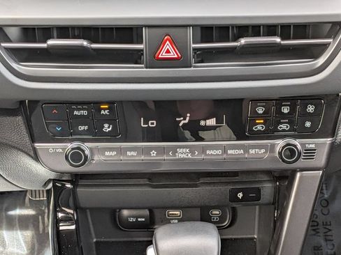 Used 2025 Kia Seltos EX AWD/4WD image 28