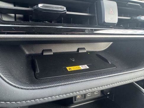 Certified 2024 Toyota Highlander XLE image 28