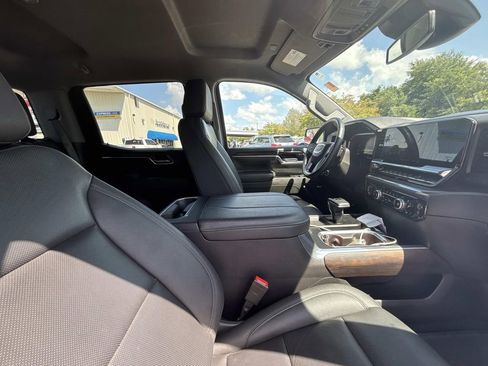 Used 2024 GMC Sierra 1500 SLT w/ SLT Premium Package AWD/4WD image 15