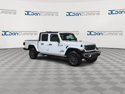 New 2026 Jeep Gladiator Sport