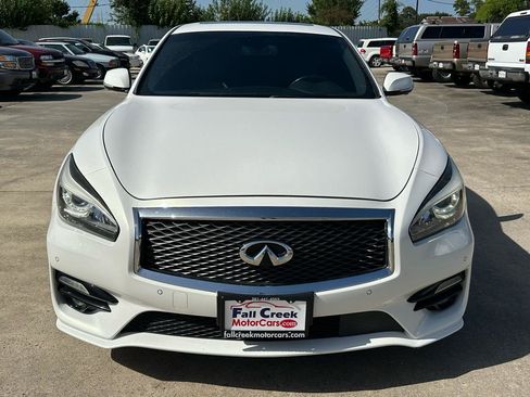 Used 2015 INFINITI Q70 5.6 w/ Sport Package RWD image 3