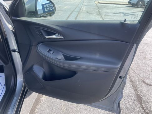 Used 2023 Buick Encore GX Essence w/ Experience Buick Package image 15