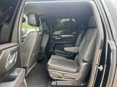 Used 2021 Chevrolet Suburban RST w/ Luxury Package image 20