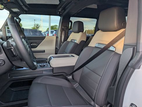 New 2026 GMC Hummer EV 4x4 Crew Cab image 21
