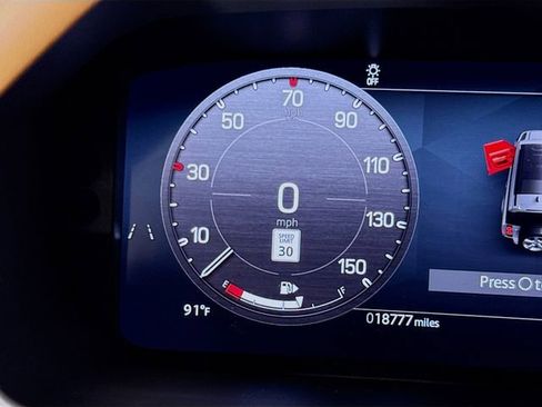 Used 2024 Land Rover Defender 130 X AWD/4WD image 13