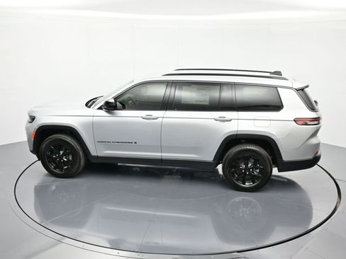 New 2026 Jeep Grand Cherokee L 4WD image 37