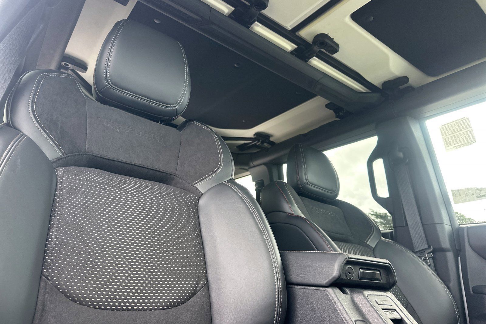 New 2026 Ford Bronco Raptor AWD/4WD image 16